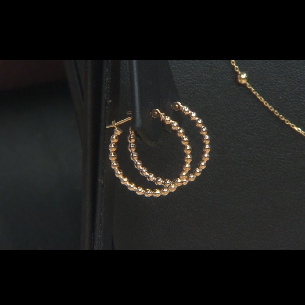 NEW 10k Yellow Gold Beaded 3/4" Hoop Earrings - Picture 3 of 9